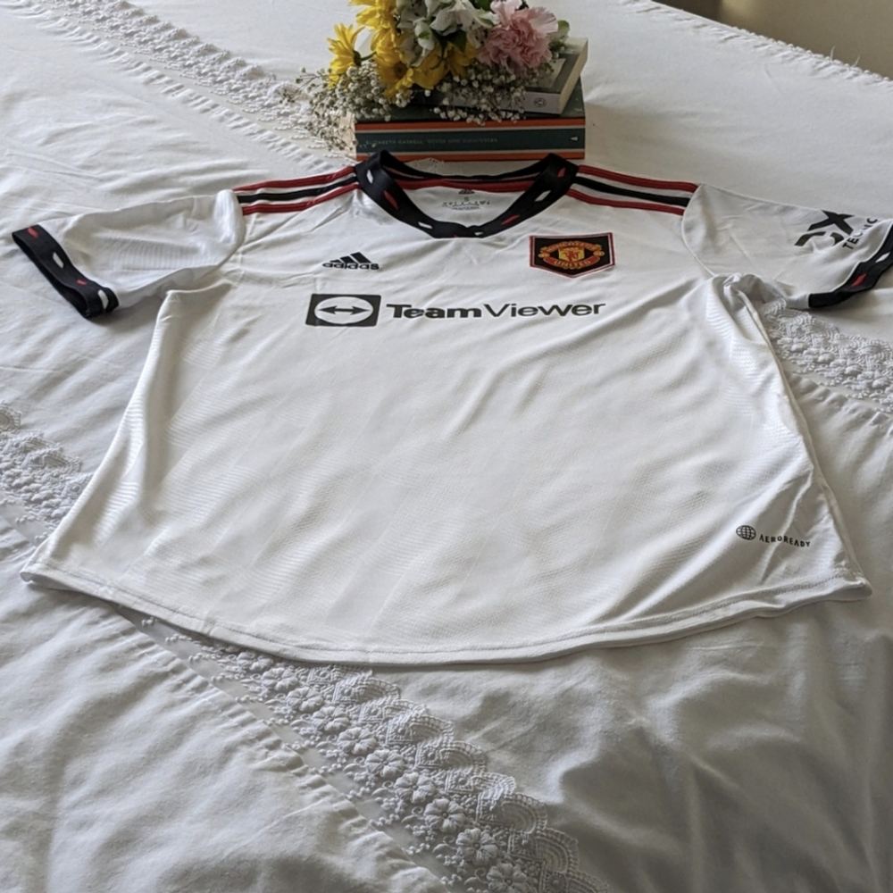 NWOT Manchester United Women's Shirt, Away 22/23, Small